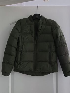 Lululemon Olive Green Puffer Jacket Size 2
